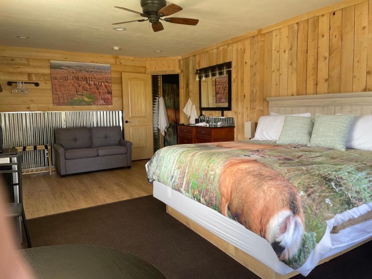 Bryce Canyon Country Inn Tropic Exterior photo